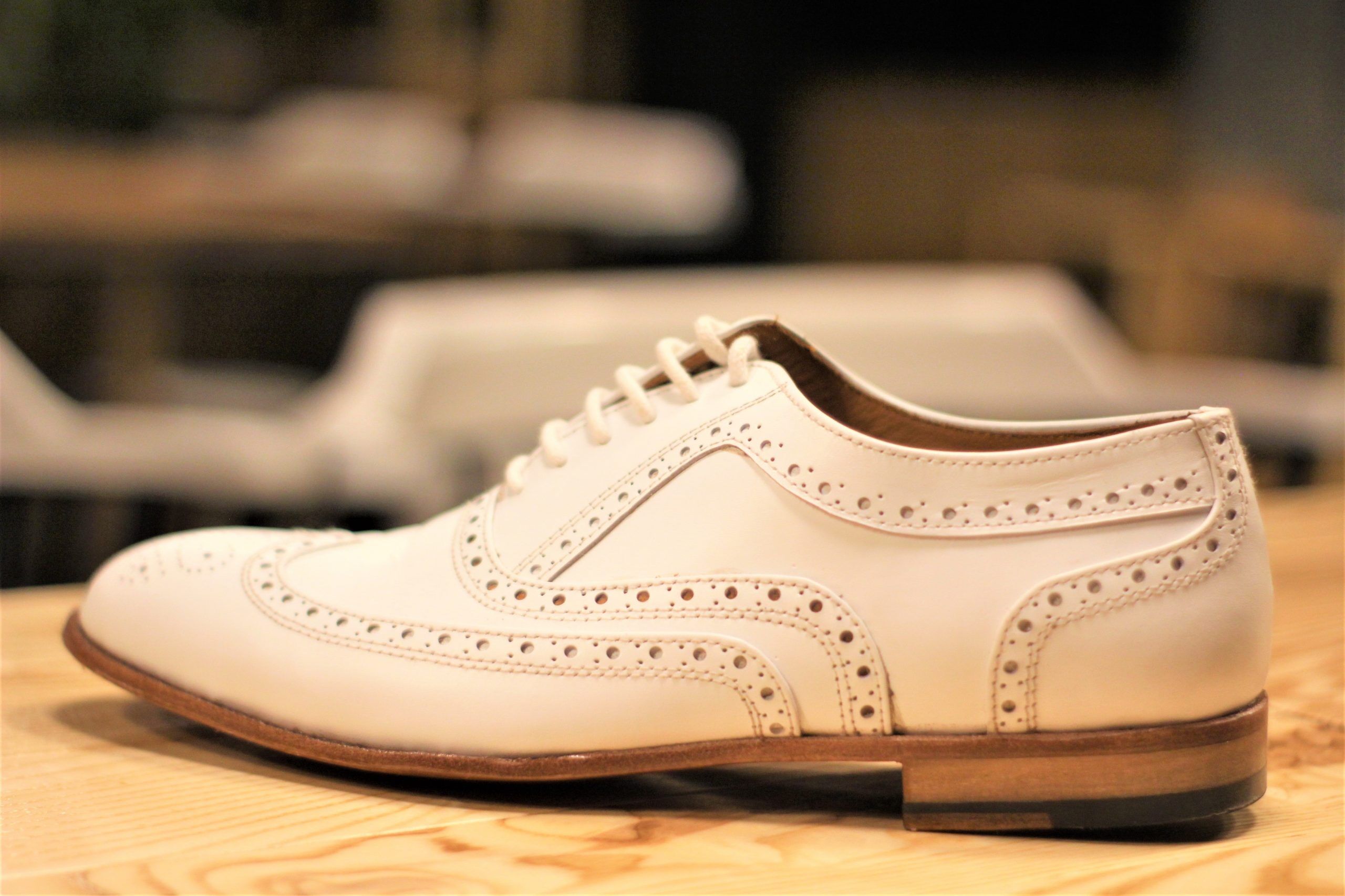 Handmade Oxford Leather Shoes in White with Wingtip by Leatheriza